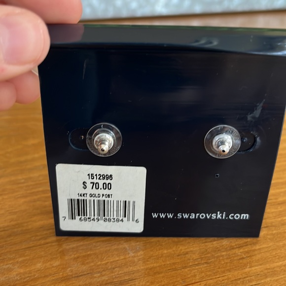 Swarovski Earrings - Picture 3 of 4